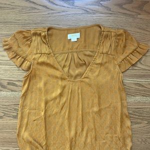 Anthropologie silky gold t-shirt blouse xs